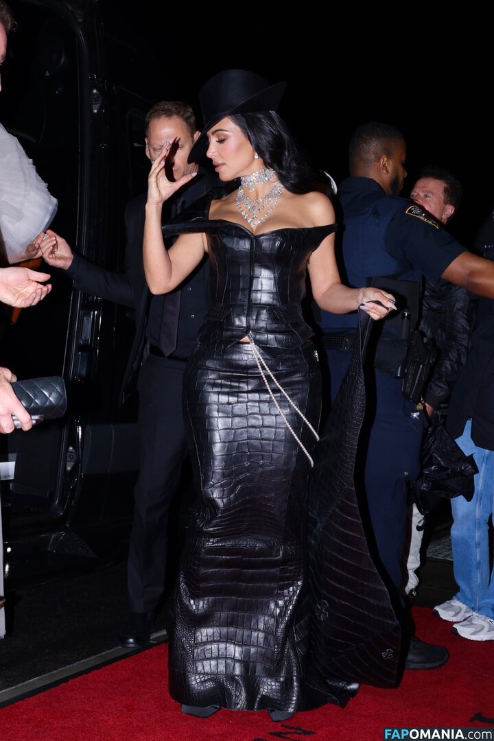 Kim Kardashian / kimkadarshian / kimkardashian Çıplak OnlyFans  Sızdırılmış Fotoğraf #105