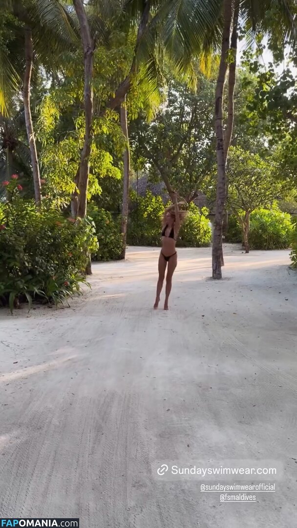 Kimberley Garner / KimberleyLondon / kimberleygarner Çıplak OnlyFans  Sızdırılmış Fotoğraf #934