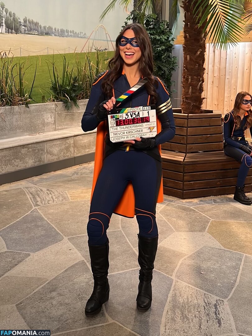 Kira Kosarin / kirakosarin Çıplak OnlyFans  Sızdırılmış Fotoğraf #742