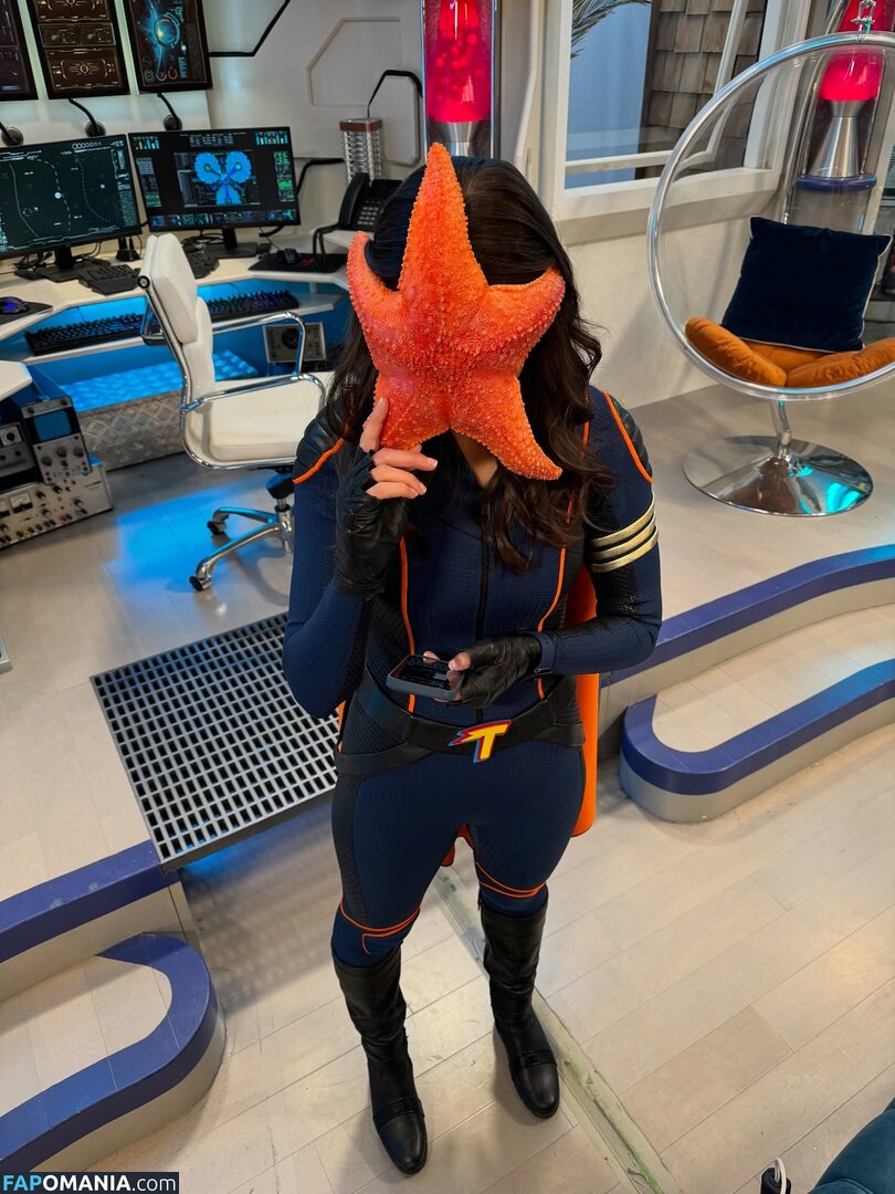 Kira Kosarin / kirakosarin Çıplak OnlyFans  Sızdırılmış Fotoğraf #748