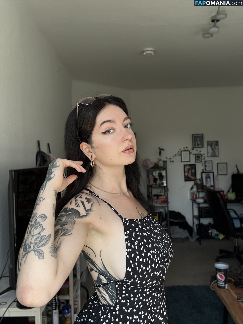 Kiras_note / Namiiii_Swaaaan / kirajulie Çıplak OnlyFans  Sızdırılmış Fotoğraf #3