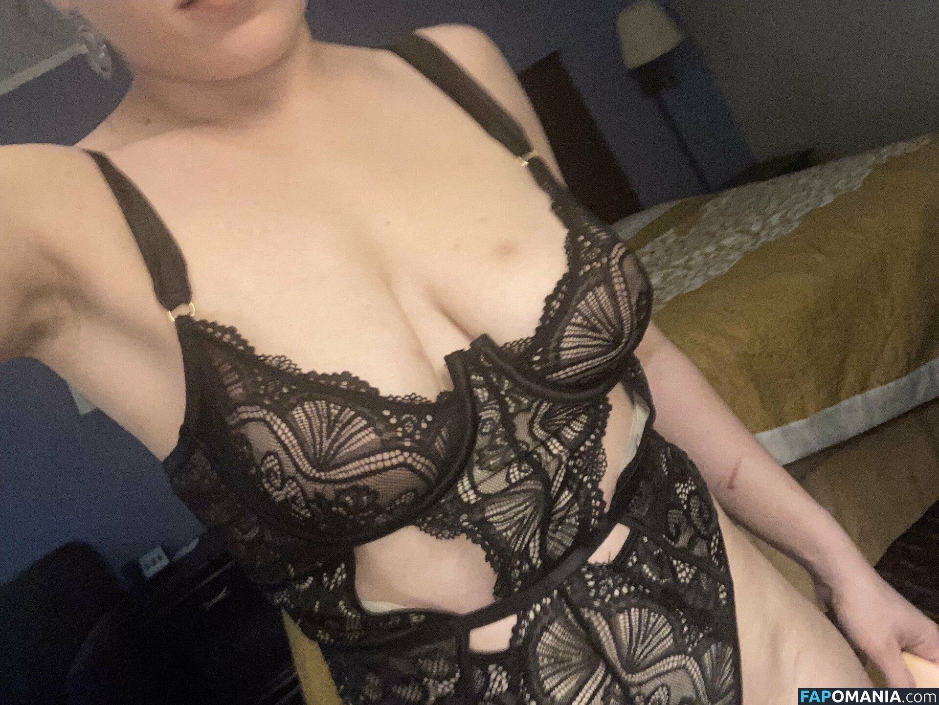 Elektra Sinn / Korin / elektra_sinn / korinknives Çıplak OnlyFans  Sızdırılmış Fotoğraf #1