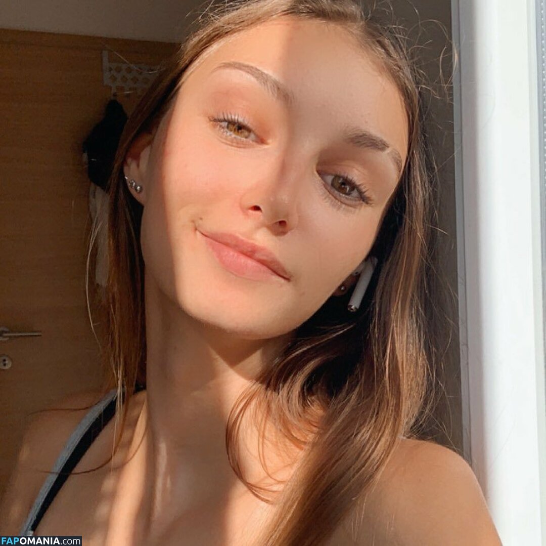 Koroska / koroska_ Çıplak OnlyFans  Sızdırılmış Fotoğraf #2