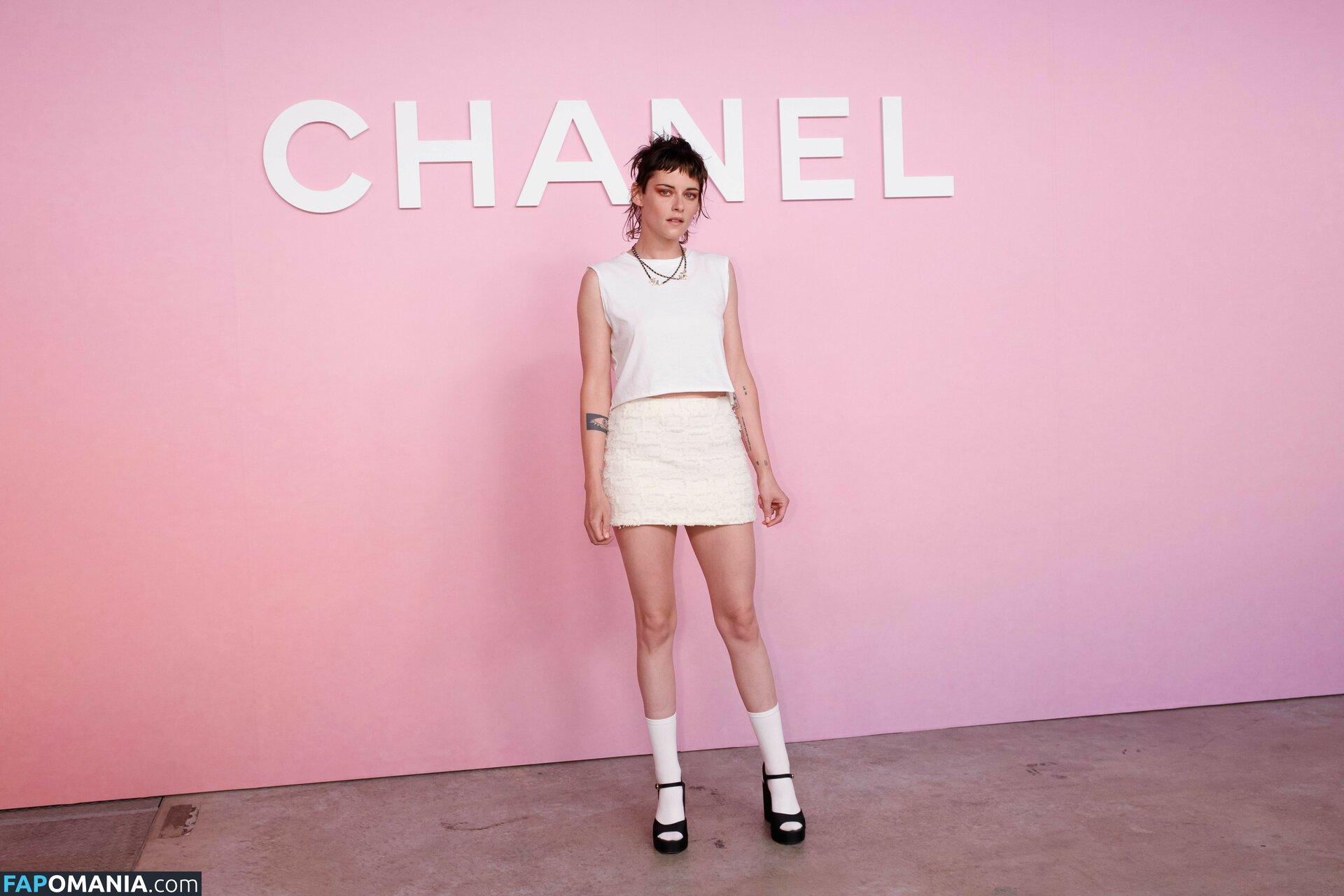 Kristen Stewart Çıplak Sızdırılmış Fotoğraf #450