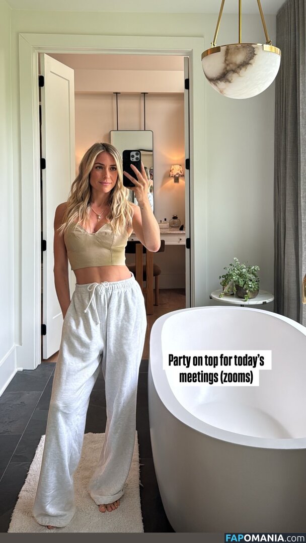 Kristin Cavallari / https: / kristincavallari Çıplak OnlyFans  Sızdırılmış Fotoğraf #326