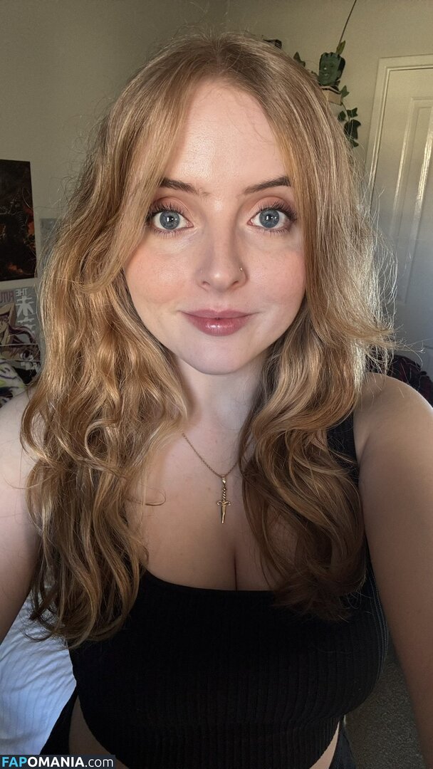 Krystal / Krysttl / Krysttlxd Çıplak OnlyFans  Sızdırılmış Fotoğraf #10