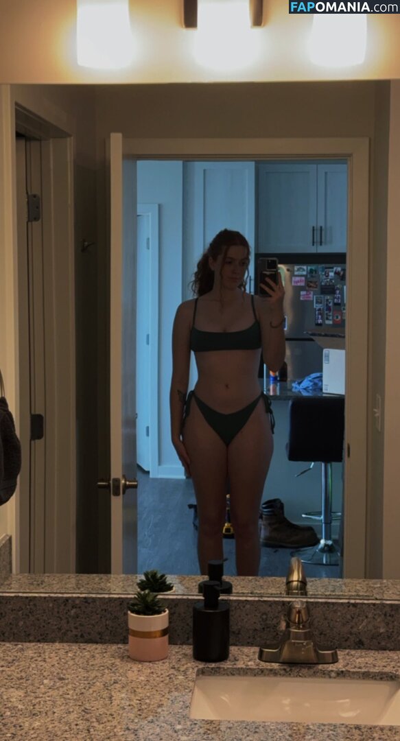 Kxxlyn / imkxxlyn / kxllymusic Çıplak OnlyFans  Sızdırılmış Fotoğraf #1