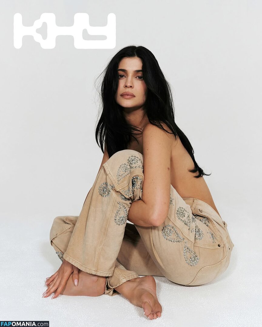 Kylie Jenner / kyliejenner / kyliejenner.2 Çıplak OnlyFans  Sızdırılmış Fotoğraf #57