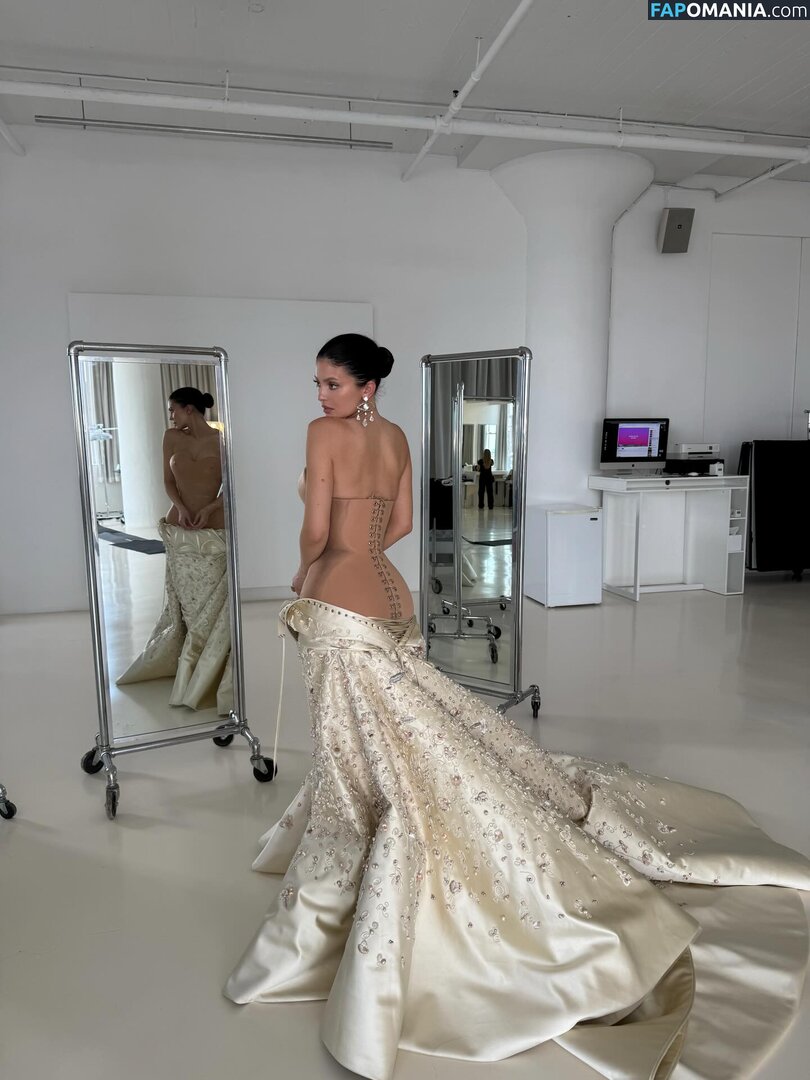 Kylie Jenner / https: / kyliejenner / kyliejenner.2 Çıplak OnlyFans  Sızdırılmış Fotoğraf #82