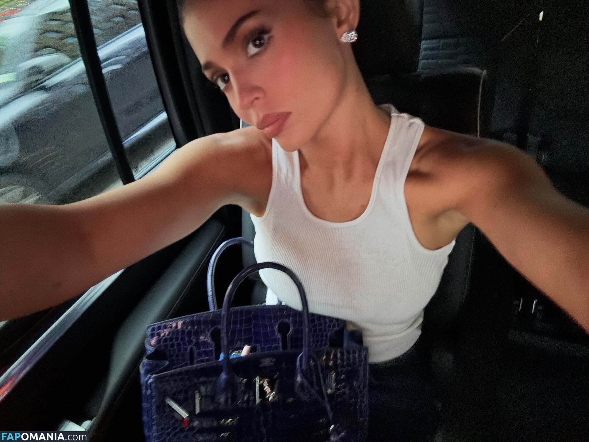 Kylie Jenner / https: / kyliejenner / kyliejenner.2 Çıplak OnlyFans  Sızdırılmış Fotoğraf #86