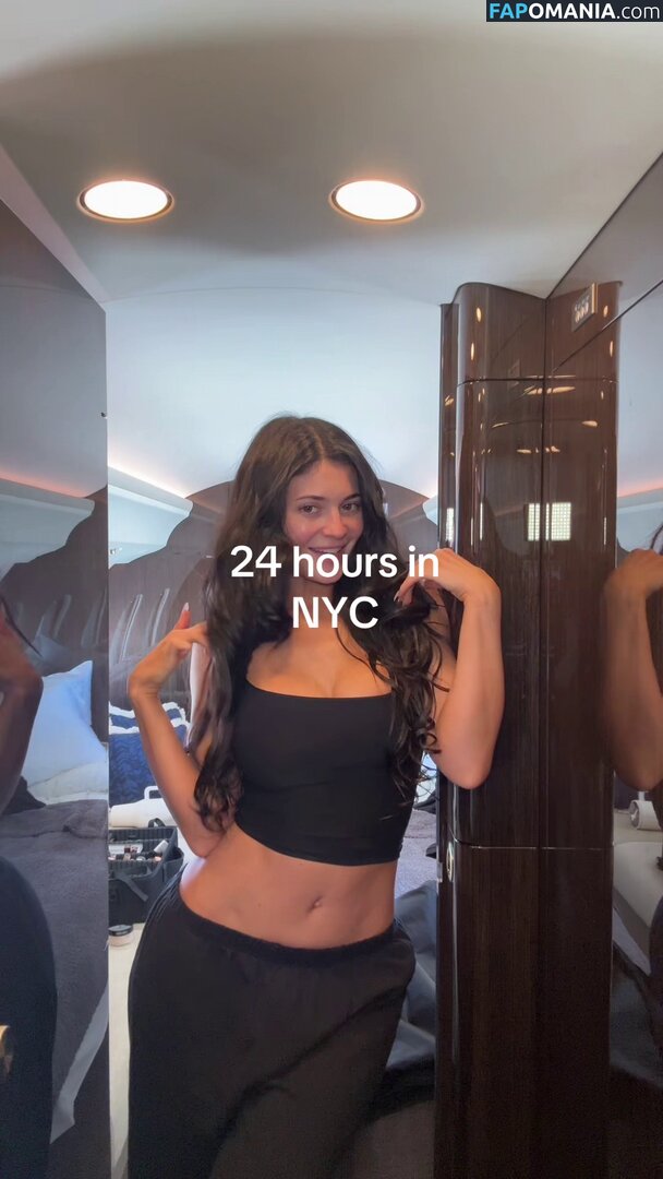 Kylie Jenner / https: / kyliejenner / kyliejenner.2 Çıplak OnlyFans  Sızdırılmış Fotoğraf #88