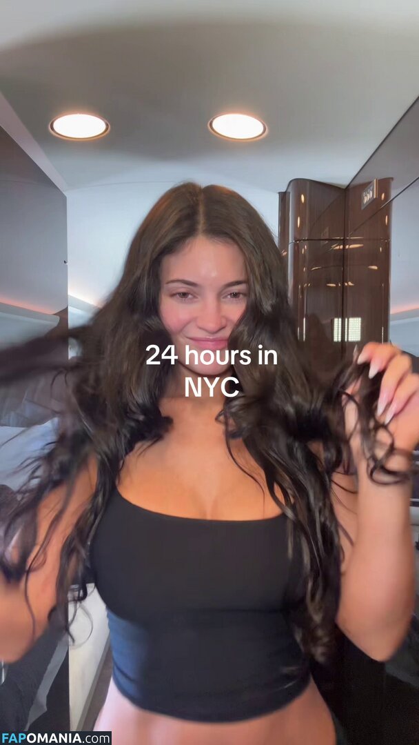 Kylie Jenner / https: / kyliejenner / kyliejenner.2 Çıplak OnlyFans  Sızdırılmış Fotoğraf #89