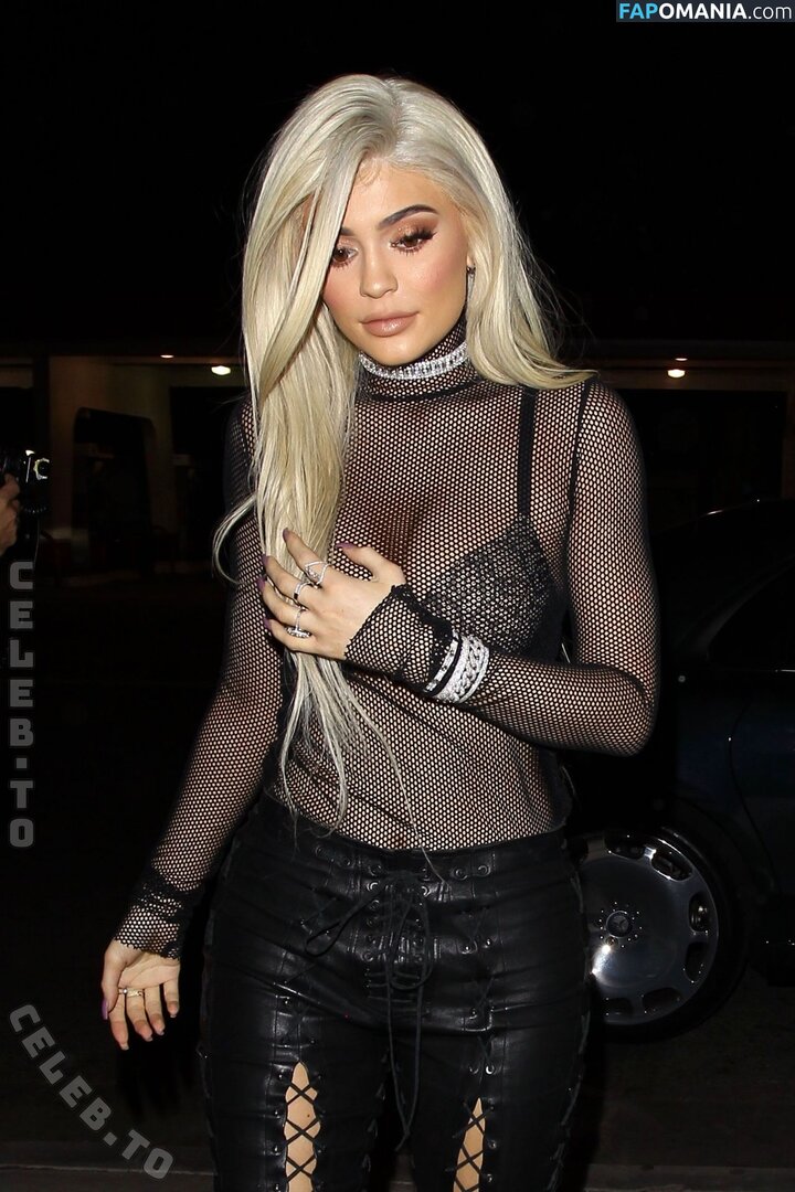Kylie Jenner / https: / kyliejenner / kyliejenner.2 Çıplak OnlyFans  Sızdırılmış Fotoğraf #115