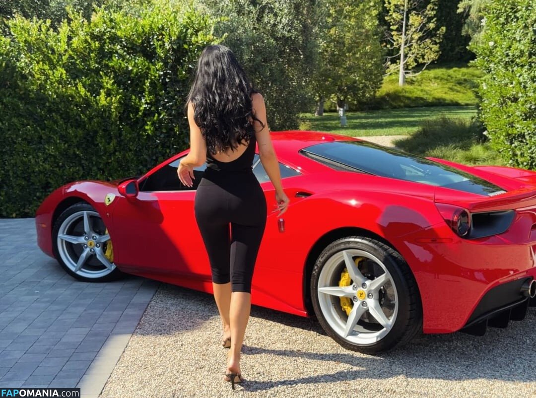 Kylie Jenner / https: / kyliejenner / kyliejenner.2 Çıplak OnlyFans  Sızdırılmış Fotoğraf #140