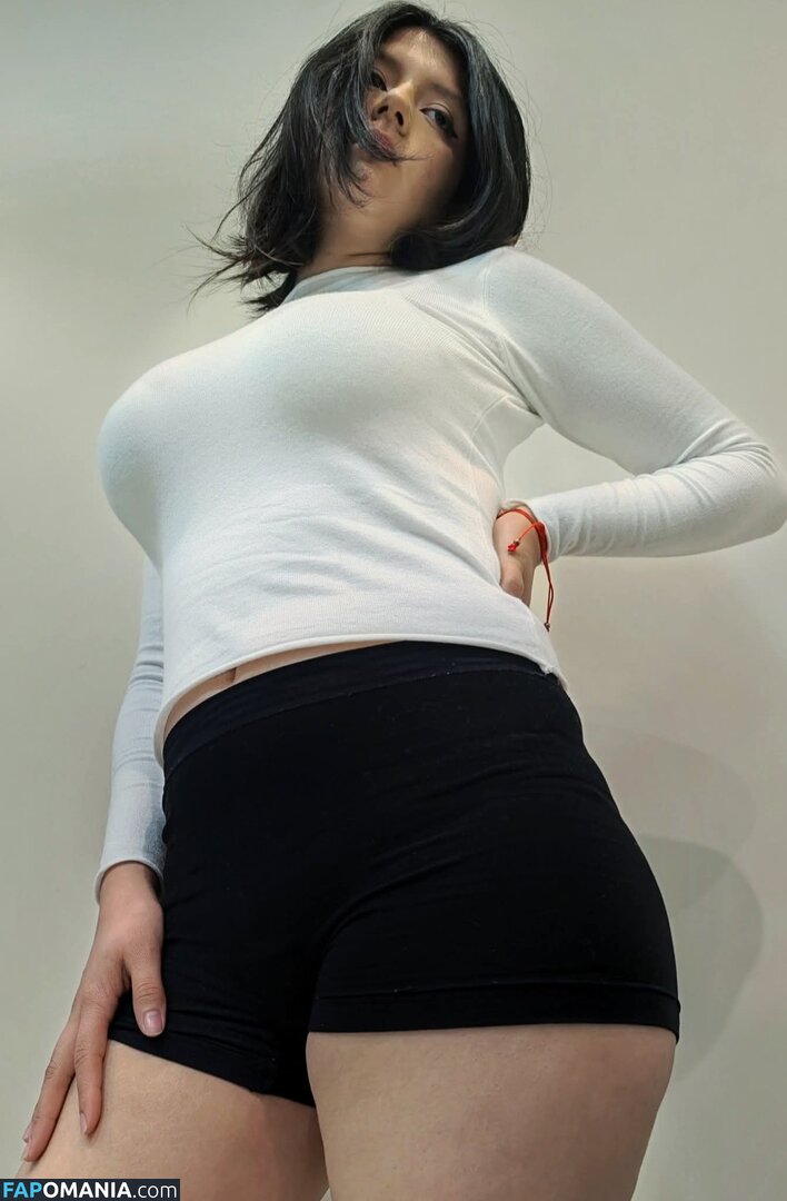La Tia Ainix / ainix_txt Çıplak OnlyFans  Sızdırılmış Fotoğraf #1
