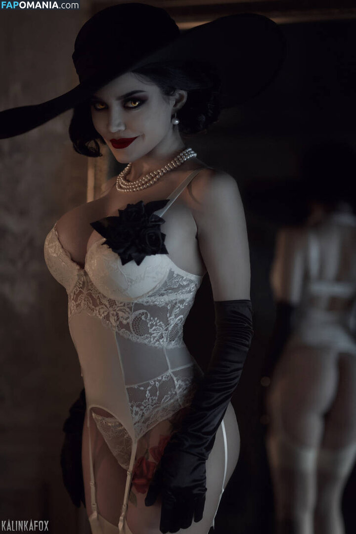 Alcina Dimitrescu and Bela Dimitrescu / Cassandra Dimitrescu / Daniela Dimitrescu / Lady Dimitrescu / ladydumitrescu Çıplak OnlyFans  Sızdırılmış Fotoğraf #7