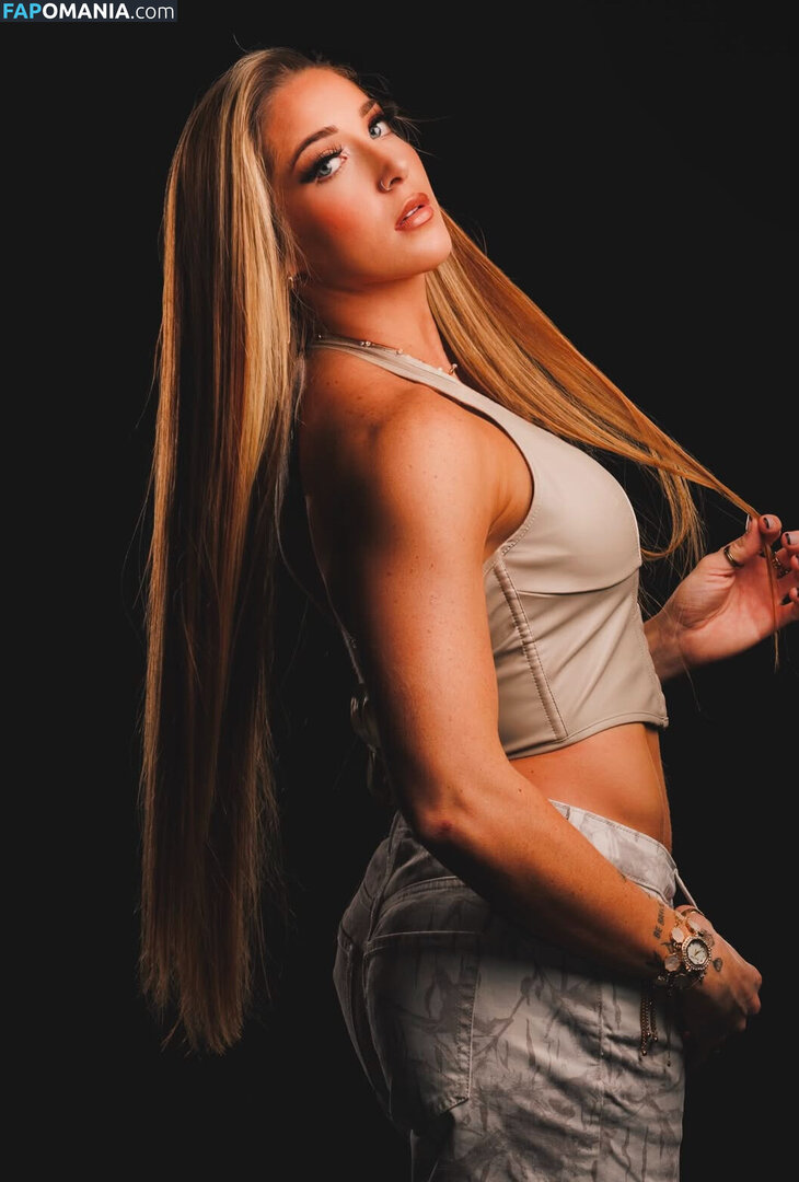 Lainey Reid / https: / lainey_wwe Çıplak OnlyFans  Sızdırılmış Fotoğraf #3