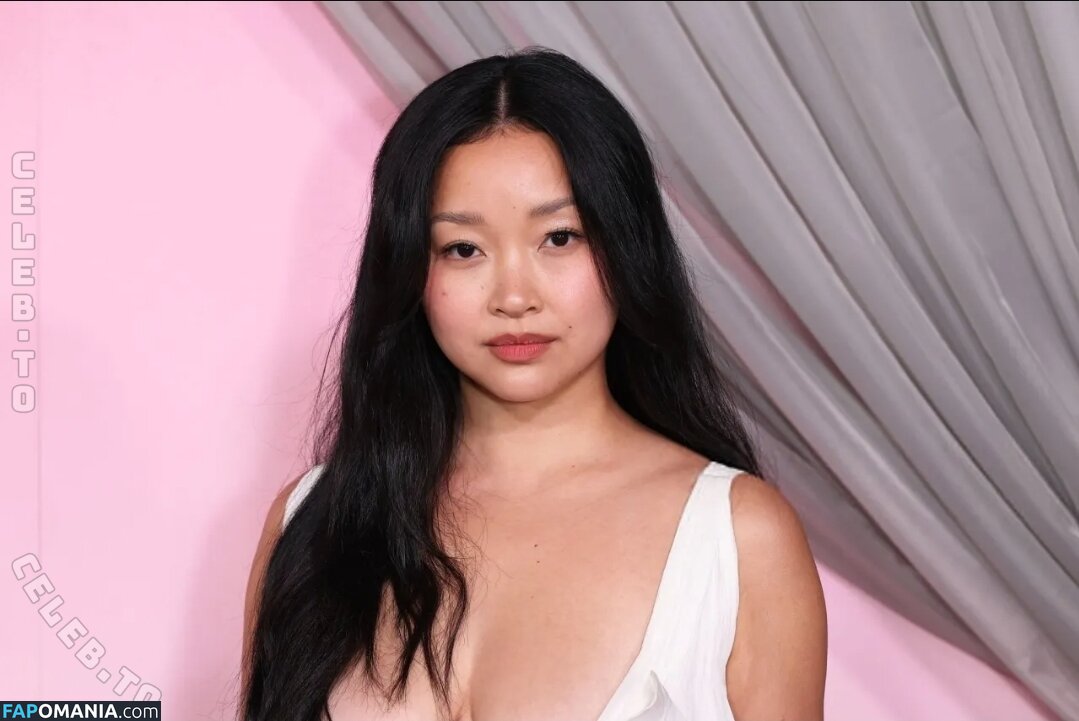Lana Condor / https: / lanacondor Çıplak OnlyFans  Sızdırılmış Fotoğraf #1