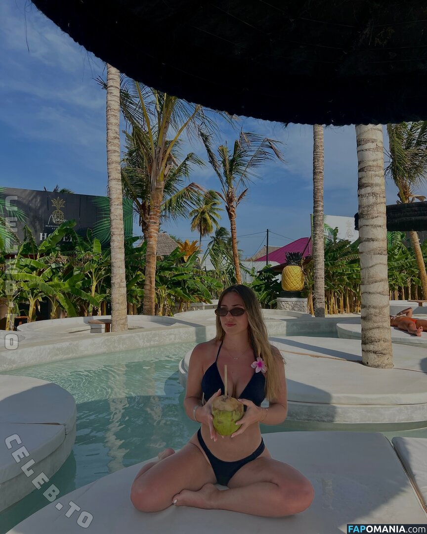 lara.gbdt Çıplak OnlyFans  Sızdırılmış Fotoğraf #9