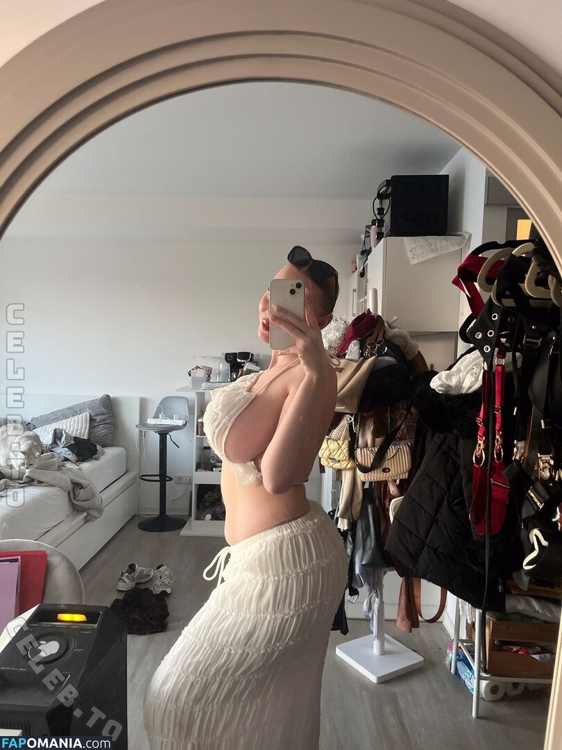 Larissa.lhaa / Larissalhaa / larissa.lahe Çıplak OnlyFans  Sızdırılmış Fotoğraf #7