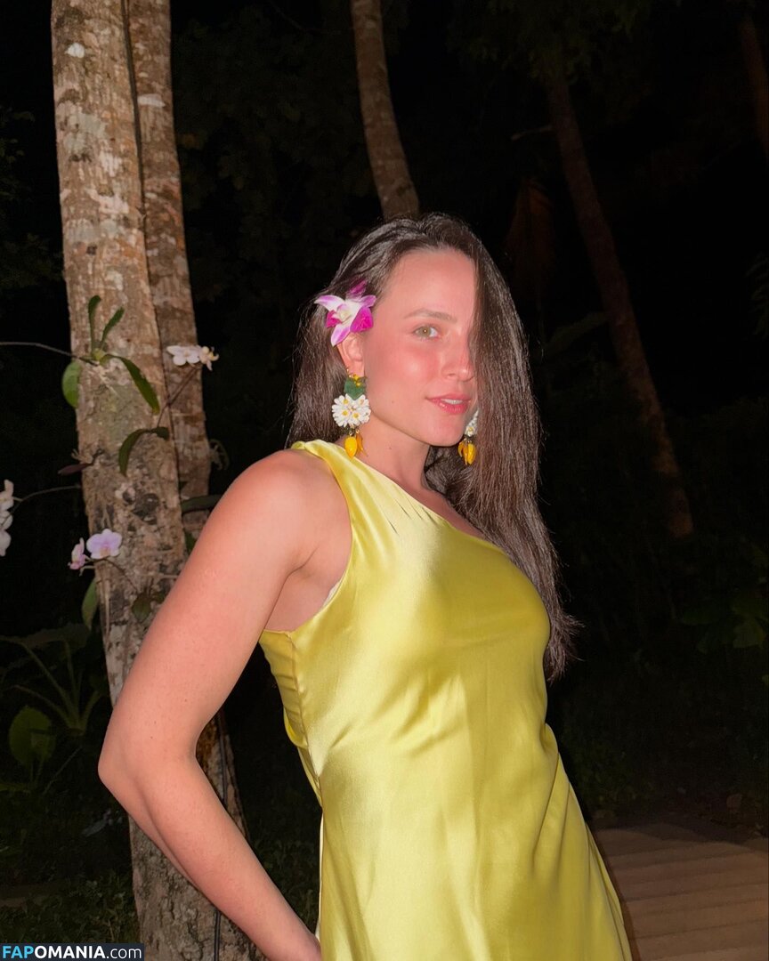 Larissa Manoela / https: / larimanoela / larissamanoela Çıplak OnlyFans  Sızdırılmış Fotoğraf #684