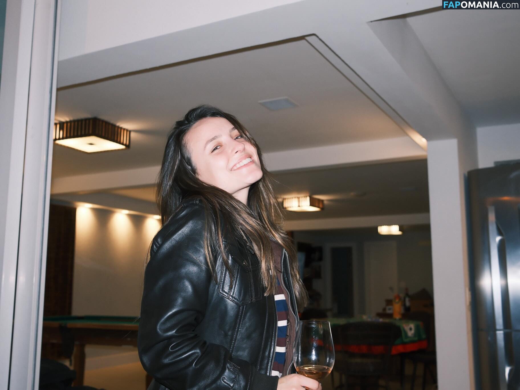 Larissa Manoela / https: / larimanoela / larissamanoela Çıplak OnlyFans  Sızdırılmış Fotoğraf #698