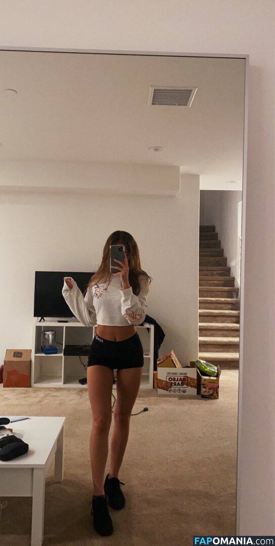 Laselyii / llessliiie / luvliii Çıplak OnlyFans  Sızdırılmış Fotoğraf #19