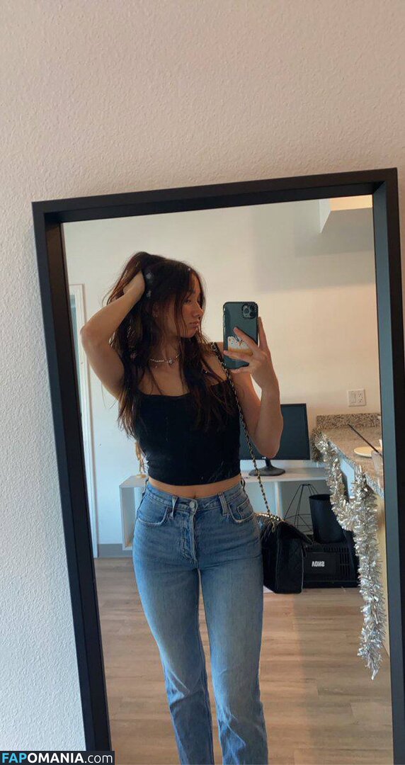 Laselyii / llessliiie / luvliii Çıplak OnlyFans  Sızdırılmış Fotoğraf #21