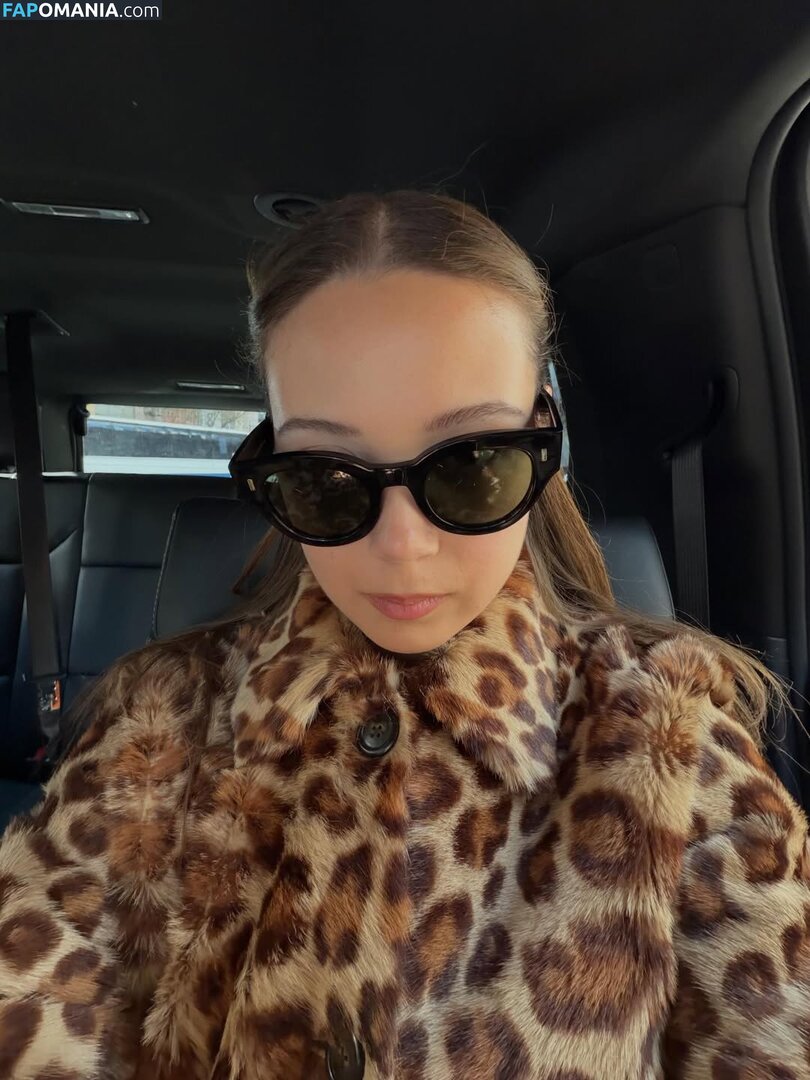 Laufey Lin / laufey Çıplak OnlyFans  Sızdırılmış Fotoğraf #149
