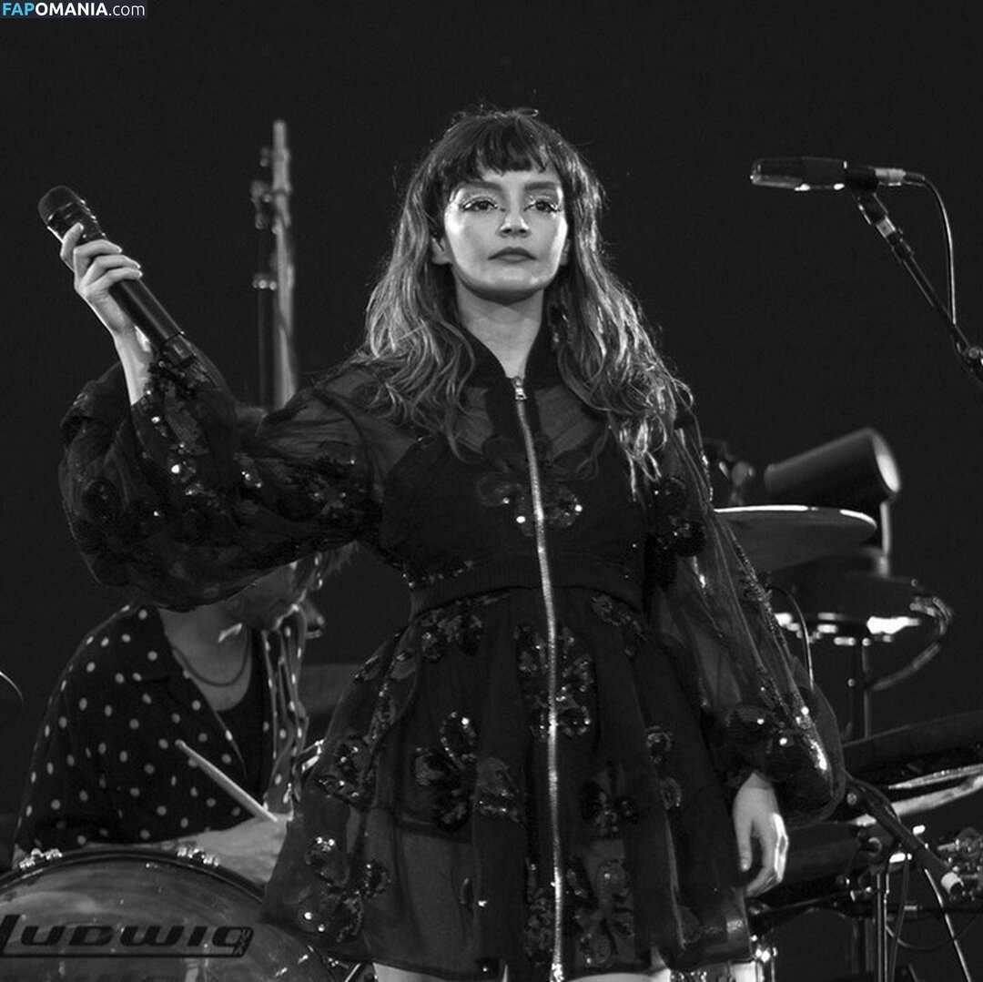 Lauren Mayberry / laurenevemayberry Çıplak OnlyFans  Sızdırılmış Fotoğraf #302