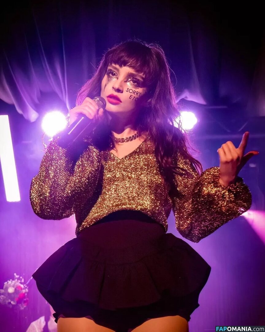 Lauren Mayberry / laurenevemayberry Çıplak OnlyFans  Sızdırılmış Fotoğraf #871