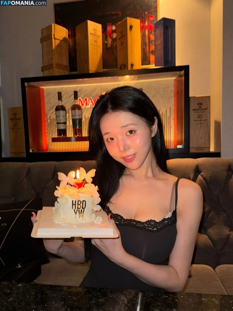 Lee Yeon-woo / yeonwooahh / yonu1201 / 이연우 | Yonu Kuro | yonu_kuro Çıplak OnlyFans  Sızdırılmış Fotoğraf #1
