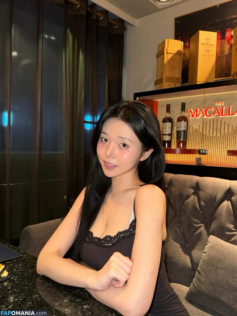 Lee Yeon-woo / yeonwooahh / yonu1201 / 이연우 | Yonu Kuro | yonu_kuro Çıplak OnlyFans  Sızdırılmış Fotoğraf #6