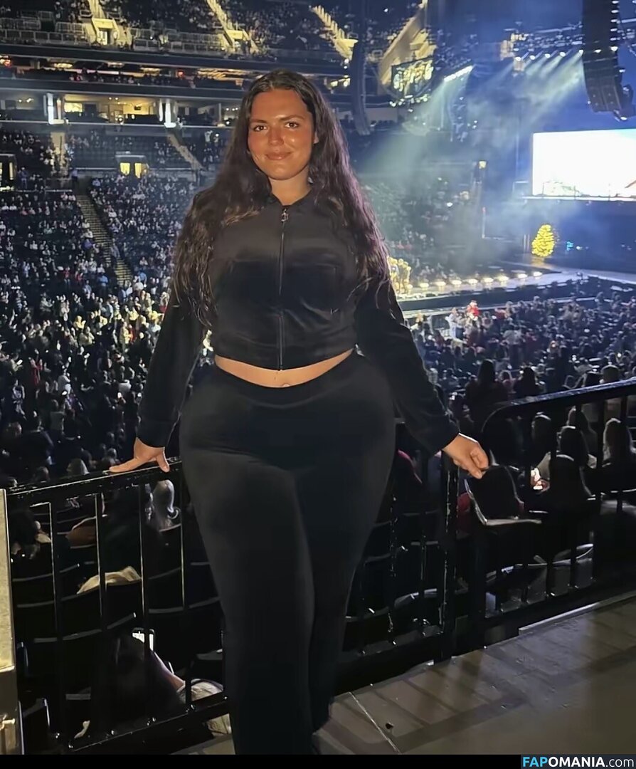 Lejneziri / lejlaneziri Çıplak OnlyFans  Sızdırılmış Fotoğraf #2