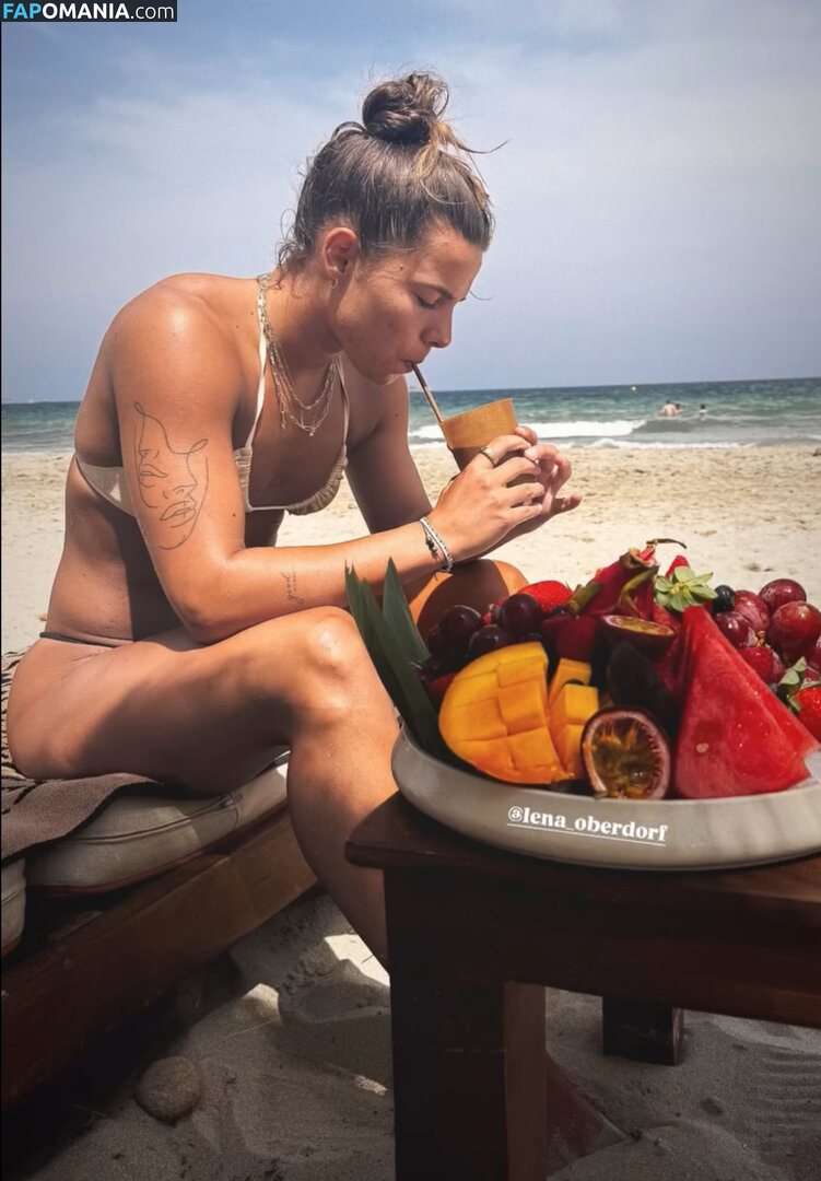 Lena Oberdorf Çıplak OnlyFans  Sızdırılmış Fotoğraf #1