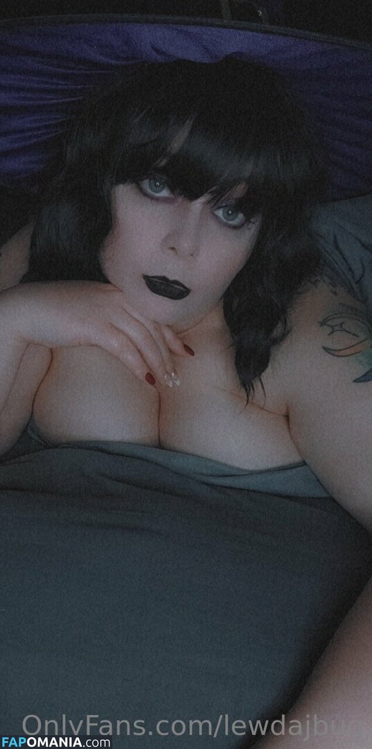 lewdajbug Çıplak OnlyFans  Sızdırılmış Fotoğraf #3