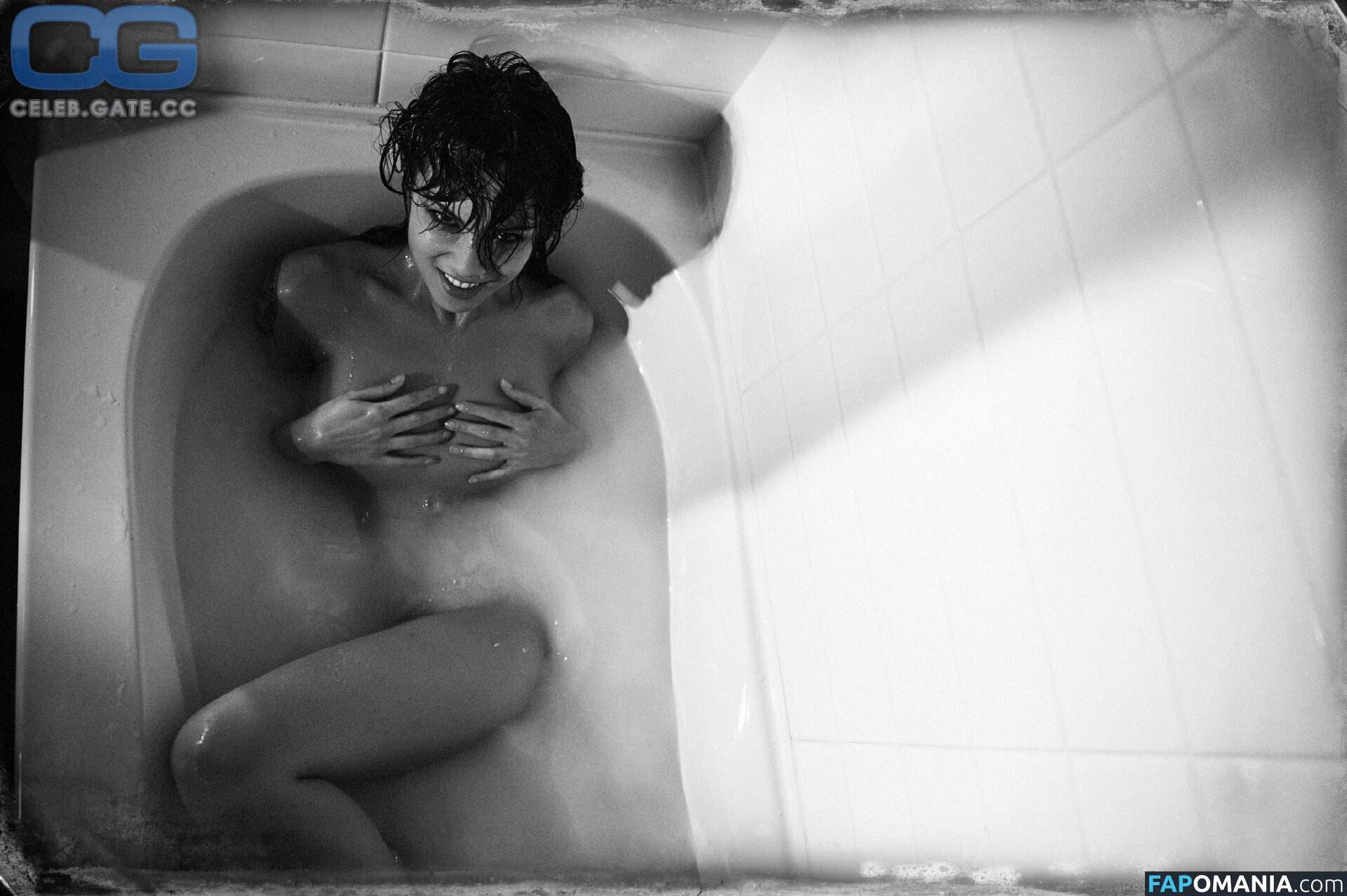 Lexa Doig Çıplak OnlyFans  Sızdırılmış Fotoğraf #7