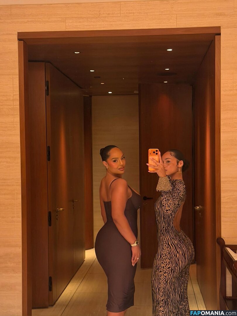Liana Maria / lianamariaofficial Çıplak OnlyFans  Sızdırılmış Fotoğraf #4