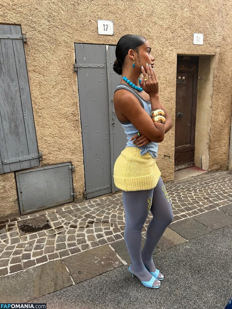 Liana Maria / lianamariaofficial Çıplak OnlyFans  Sızdırılmış Fotoğraf #10