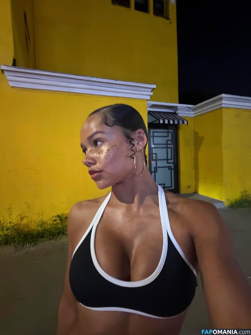 Liana Maria / lianamariaofficial Çıplak OnlyFans  Sızdırılmış Fotoğraf #14