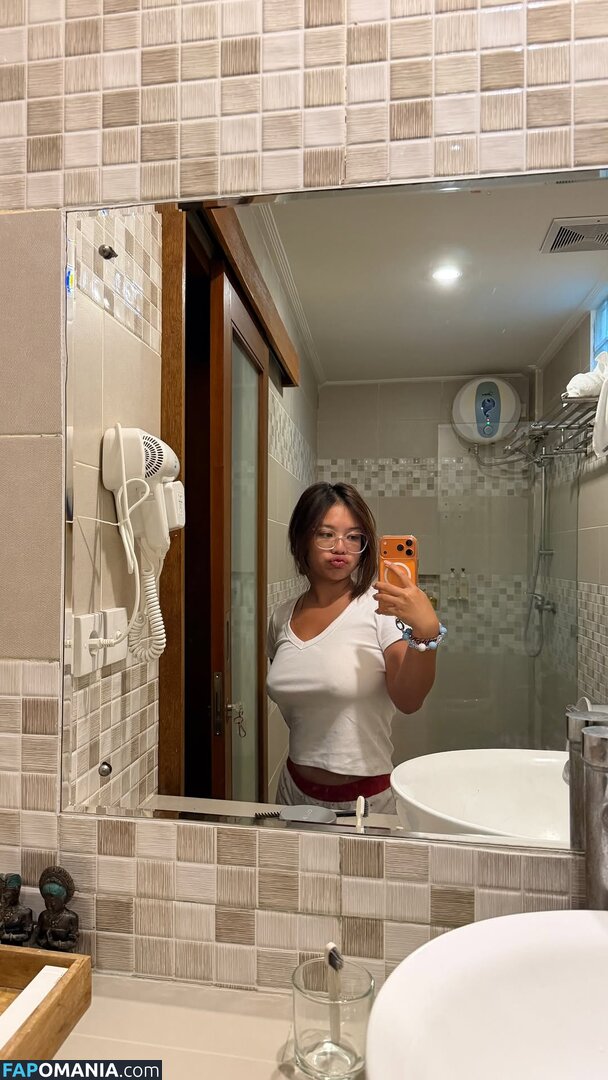 Lilhua12 / heyismewawa Çıplak OnlyFans  Sızdırılmış Fotoğraf #1