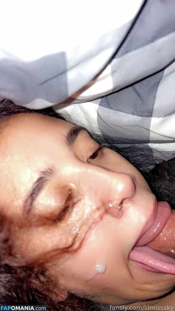 Lilmisssky / knd_sky Çıplak OnlyFans  Sızdırılmış Fotoğraf #5