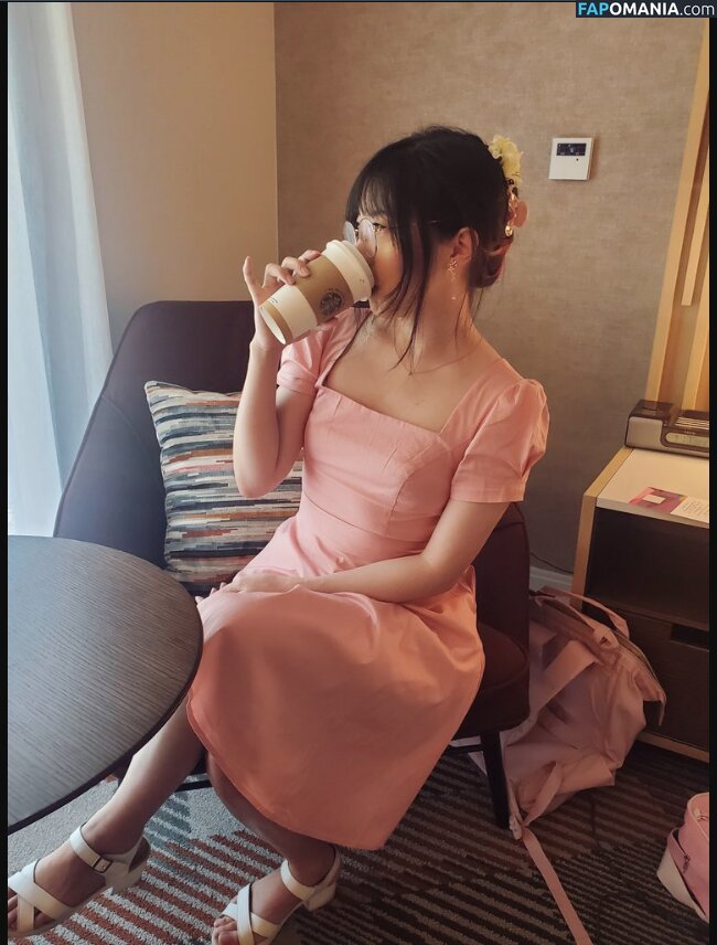 LilyPichu / onlysaber Çıplak OnlyFans  Sızdırılmış Fotoğraf #4