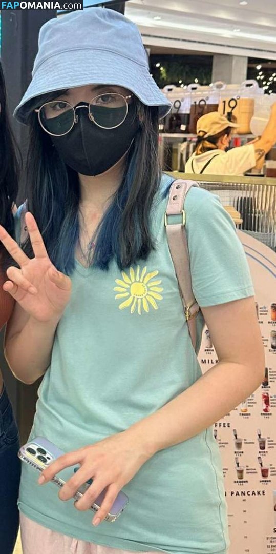 LilyPichu / onlysaber Çıplak OnlyFans  Sızdırılmış Fotoğraf #37