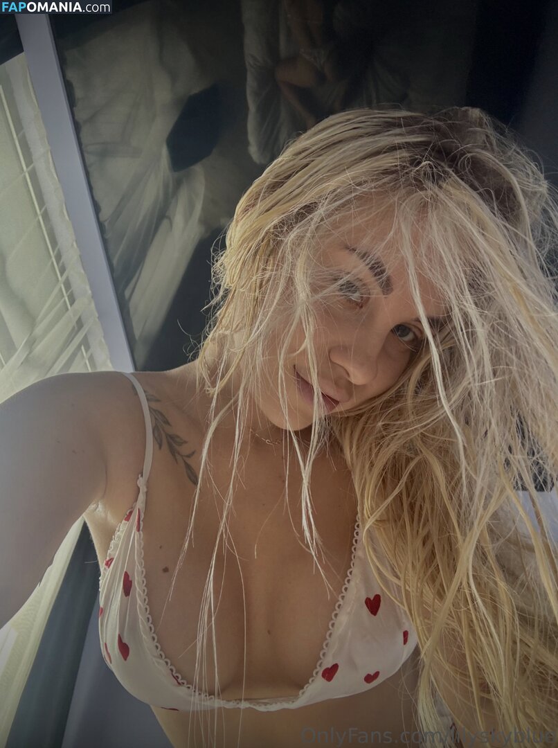 lilyskyblue / lizzkiax / lizzkyiax / user631104661652 Çıplak OnlyFans  Sızdırılmış Fotoğraf #22