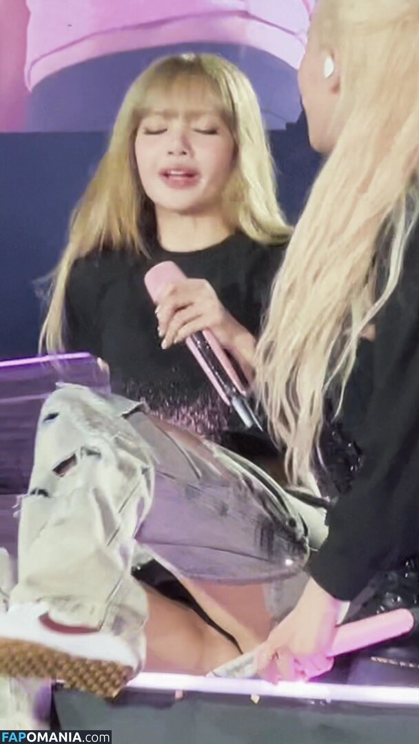 Lisa Blackpink Çıplak OnlyFans  Sızdırılmış Fotoğraf #274