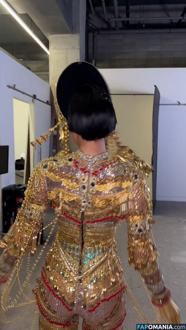 Lisa Blackpink Çıplak OnlyFans  Sızdırılmış Fotoğraf #281