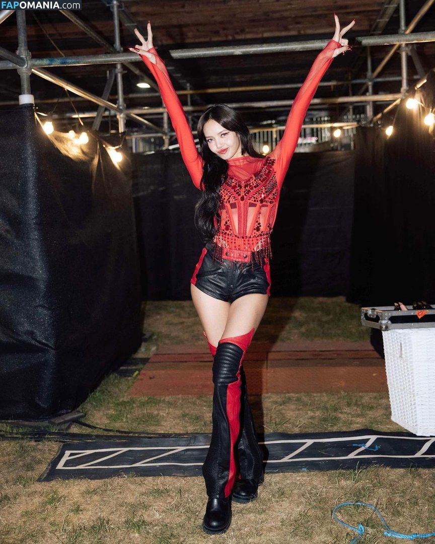 Blackpink / Lisa / lalalalisa_m / lisaamane Çıplak OnlyFans  Sızdırılmış Fotoğraf #11