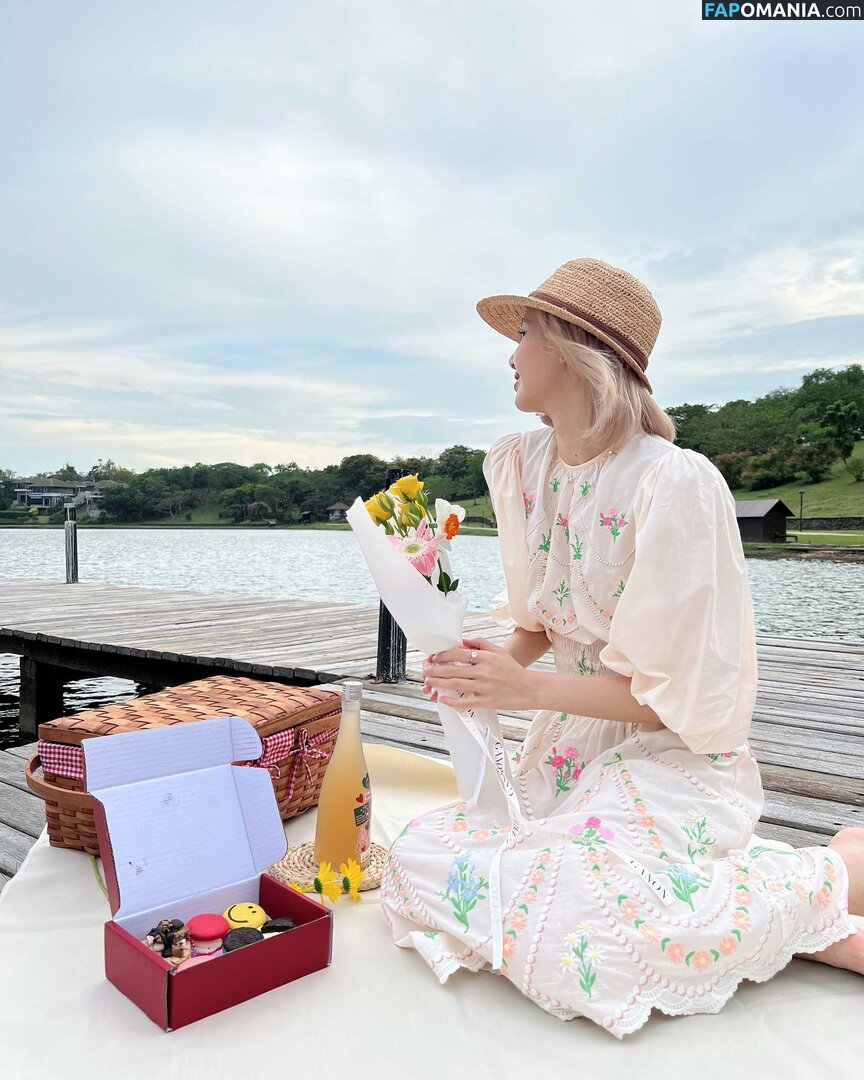 Blackpink / Lisa / lalalalisa_m / lisaamane Çıplak OnlyFans  Sızdırılmış Fotoğraf #223