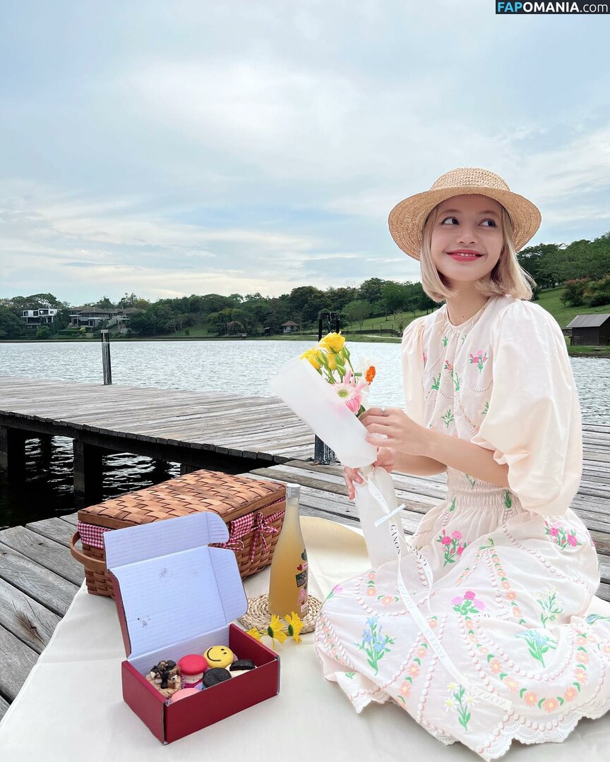 Blackpink / Lisa / lalalalisa_m / lisaamane Çıplak OnlyFans  Sızdırılmış Fotoğraf #228